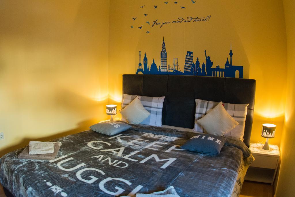 Apartment Giro Zagabria Esterno foto