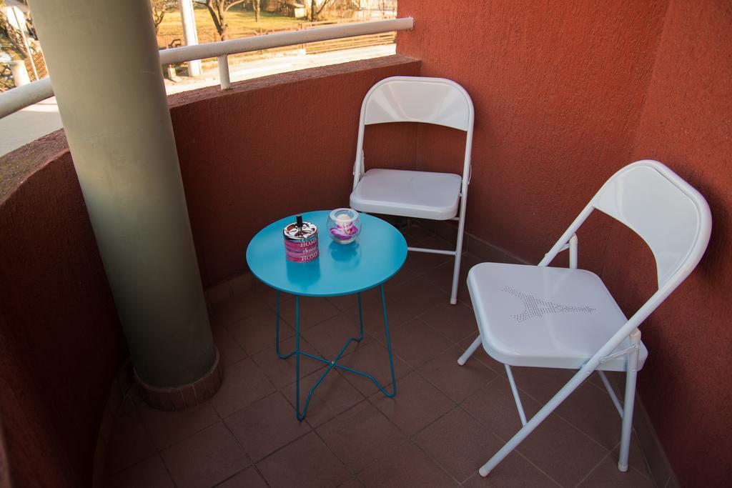 Apartment Giro Zagabria Esterno foto
